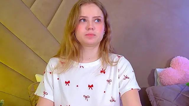 SelinSwarovski online show from December 14, 4:34 pm