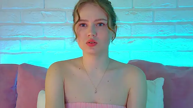 SelinSwarovski online show from March 15, 4:25 pm