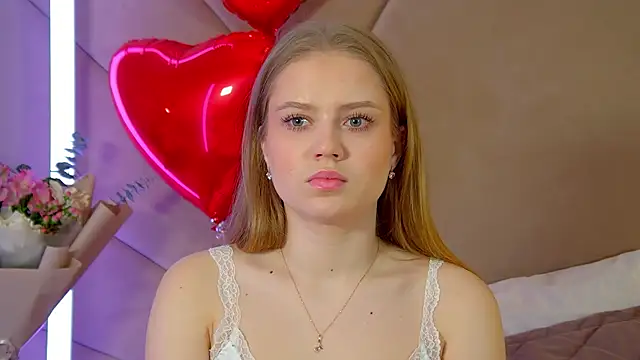 SelinSwarovski online show from February 11, 5:02 pm