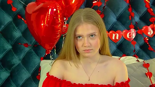 SelinSwarovski online show from February 14, 4:29 pm