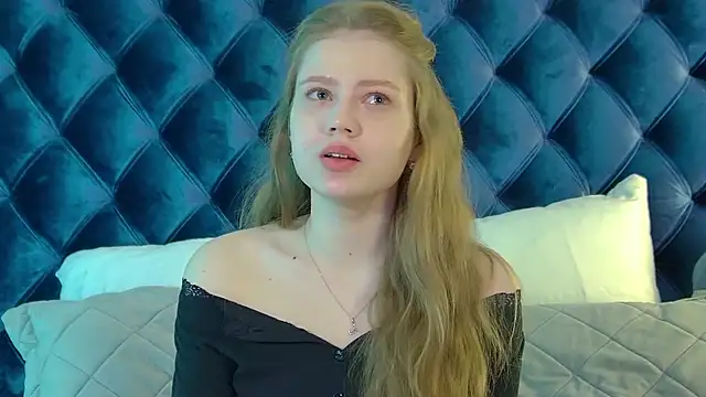 SelinSwarovski online show from April 14, 3:50 pm