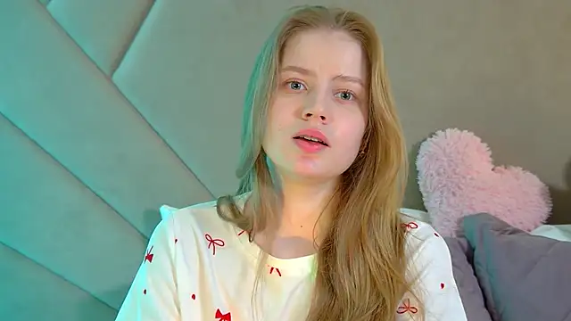 SelinSwarovski online show from March 28, 4:41 pm