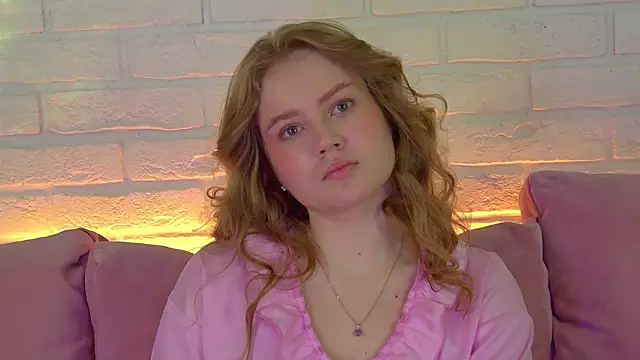 SelinSwarovski online show from November 6, 6:01 pm