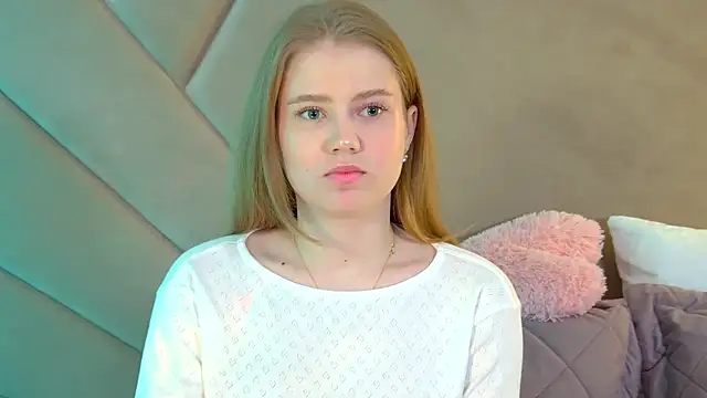 SelinSwarovski online show from March 8, 3:37 pm