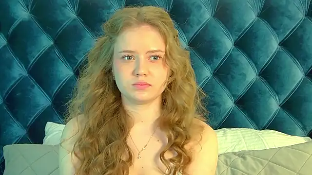 SelinSwarovski online show from March 24, 4:40 pm