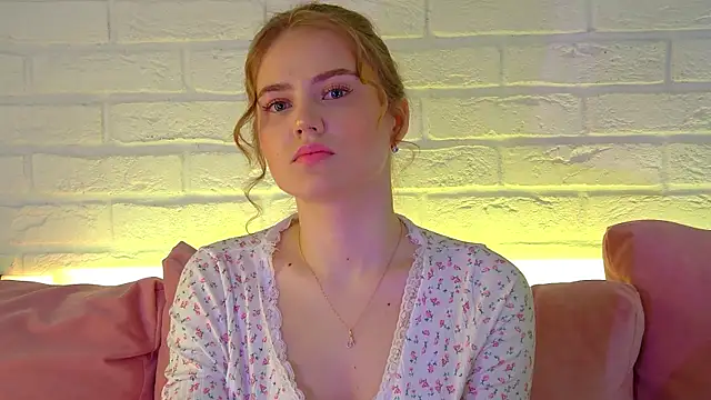 SelinSwarovski online show from February 23, 3:45 pm