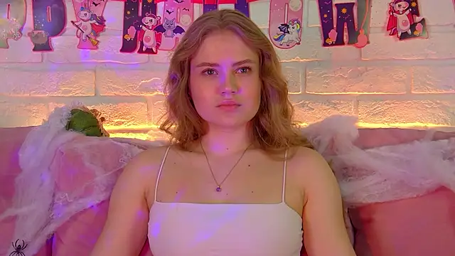 SelinSwarovski online show from October 28, 7:13 pm