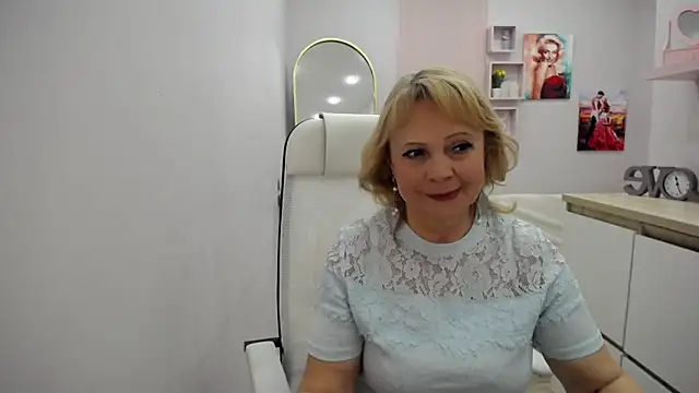 Milla Cutie18 online show from April 1, 5:09 am