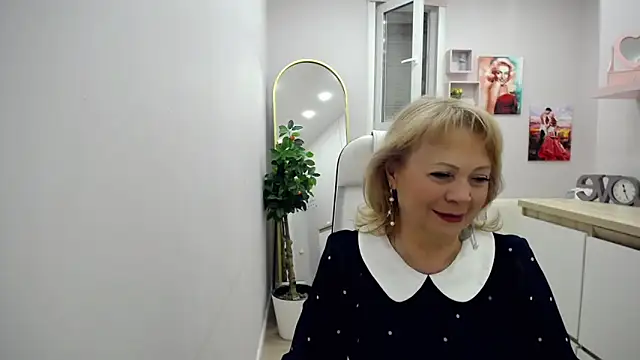 Milla Cutie18 online show from May 8, 4:49 am