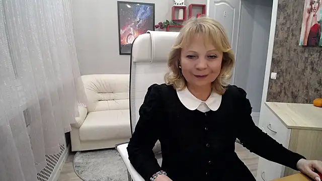 Milla Cutie18 online show from March 17, 11:53 am