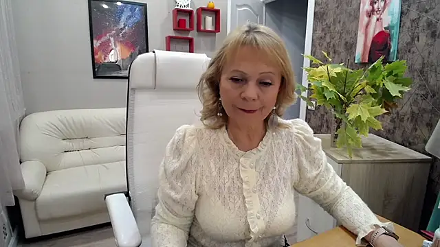 Milla Cutie18 online show from September 29, 5:58 am