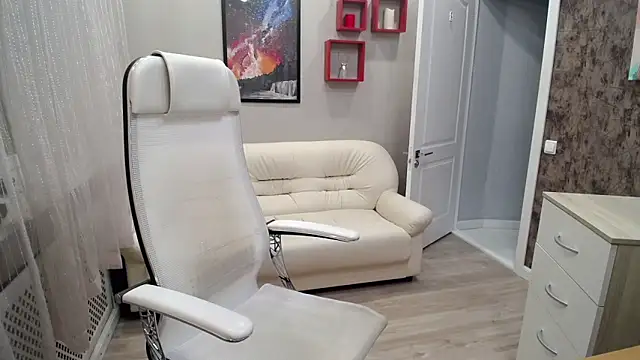 Milla Cutie18 online show from October 29, 5:06 am