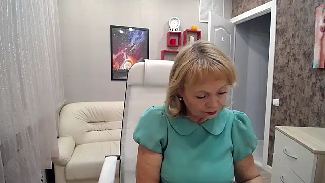 Milla Cutie18 online show from October 13, 5:20 am