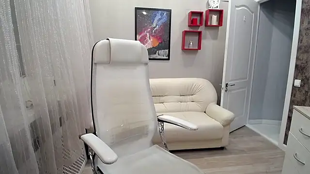 Milla Cutie18 online show from January 9, 5:47 am