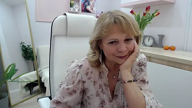 Milla Cutie18 online show from March 6, 12:41 pm