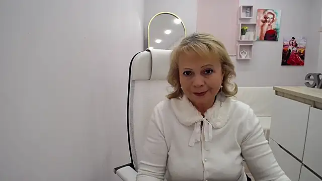 Milla Cutie18 online show from February 9, 5:16 am