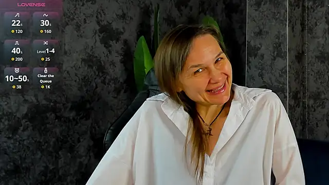 Lillian White online show from May 16, 12:53 am