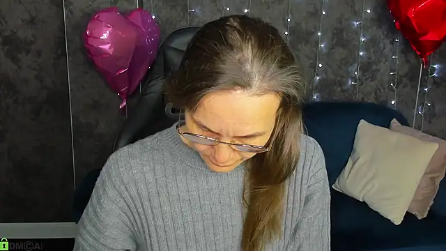 Lillian White online show from February 22, 12:57 am