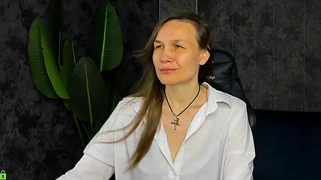 Lillian White online show from June 7, 12:38 am