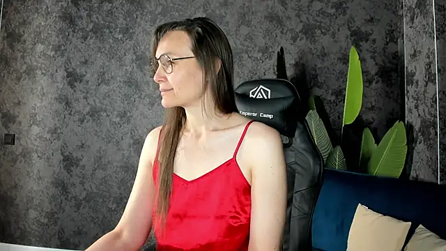 Snapshot of Lillian_White chatting on October 19, 11:40 pm Lillian White online show from October 19, 11:40 pm