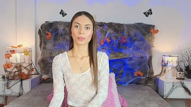 NicolMiller4 online show from October 22, 2:11 am