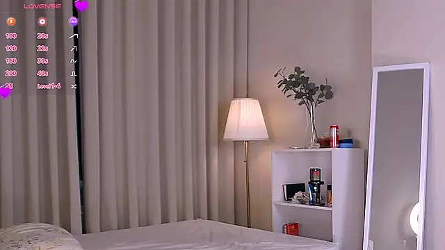 Melissa Mone online show from September 16, 1:23 pm