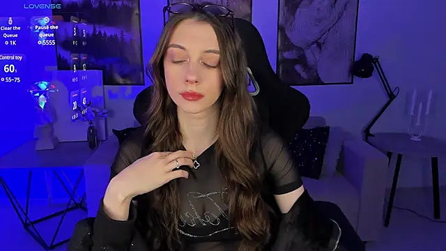 AveAngela online show from March 20, 5:58 pm