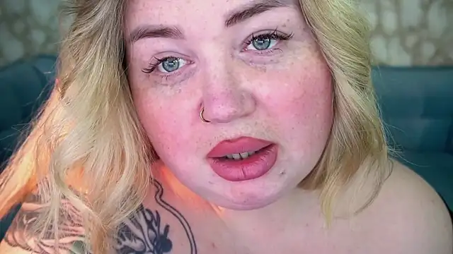 ZaraReignn online show from April 2, 8:59 pm