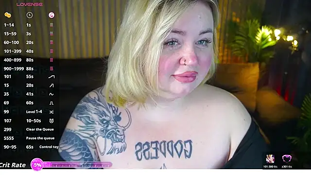 Snapshot of ZaraReignn chatting on March 3, 6:53 am ZaraReignn online show from March 3, 6:53 am