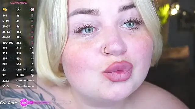 ZaraReignn online show from October 11, 7:37 pm