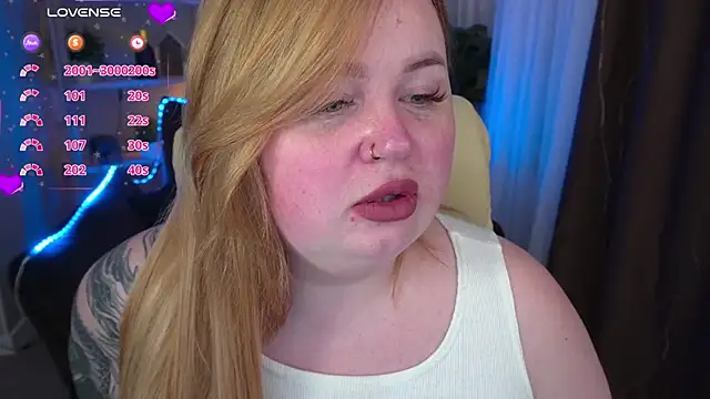 ZaraReignn online show from March 11, 9:04 pm