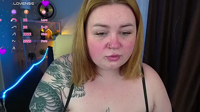 ZaraReignn online show from March 6, 9:09 pm