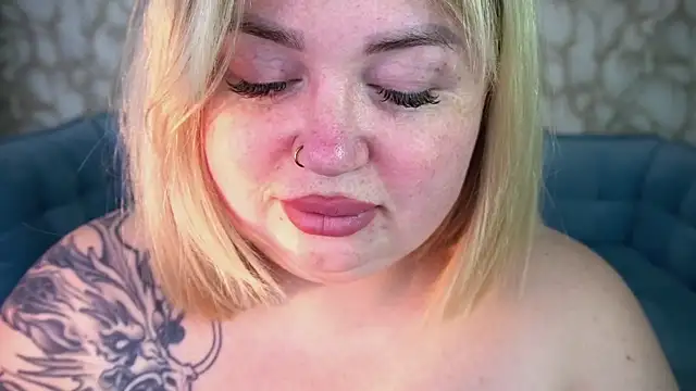 ZaraReignn online show from March 18, 9:26 pm