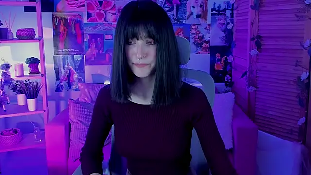 Snapshot of LuxRayi chatting on March 23, 12:15 am LuxRayi online show from March 23, 12:15 am