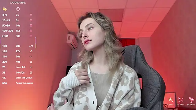 LuxRayi online show from November 7, 3:11 am