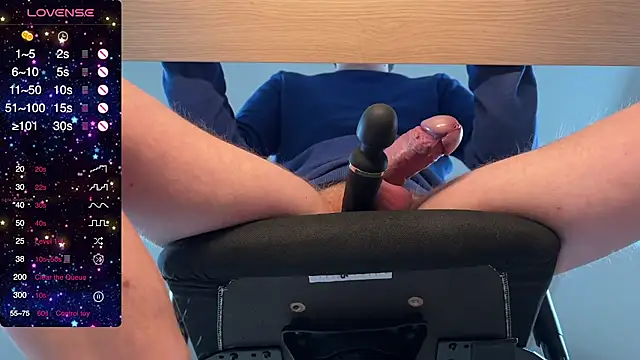 Snapshot of ikbeneendikkelul chatting on February 11, 10:47 am ikbeneendikkelul online show from February 11, 10:47 am