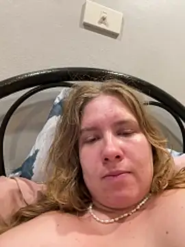 fluffy bunnyxxx online show from March 31, 6:04 am