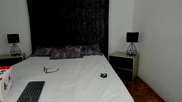 Snapshot of NataGarcia chatting on May 22, 7:56 pm NataGarcia online show from May 22, 7:56 pm
