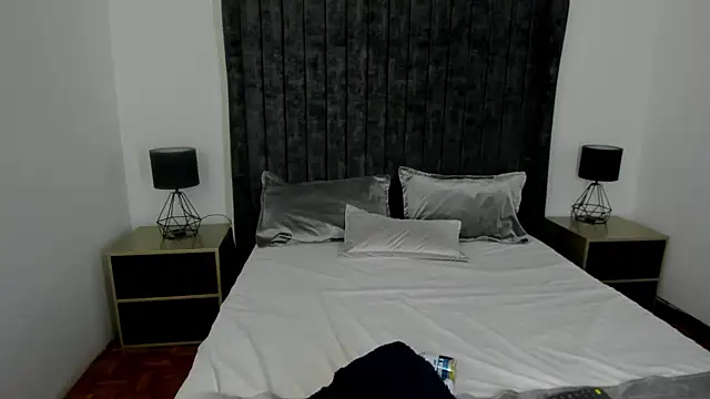 NataGarcia online show from March 17, 4:10 pm