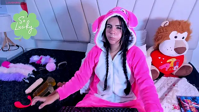 MorganitaX online show from March 18, 12:39 pm