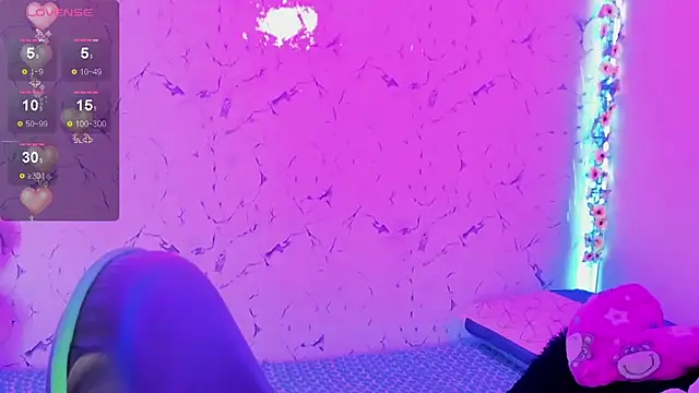 elissa iris online show from December 22, 2:11 am