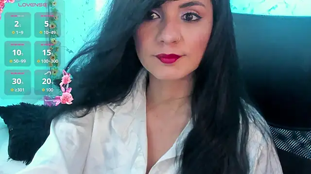 Snapshot of elissa_iris chatting on June 19, 2:17 am elissa iris online show from June 19, 2:17 am