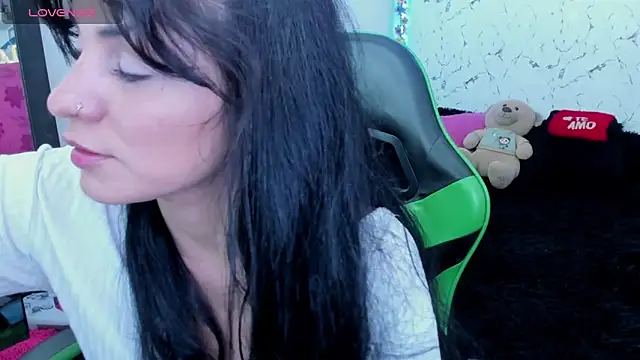 elissa iris online show from April 17, 2:36 am