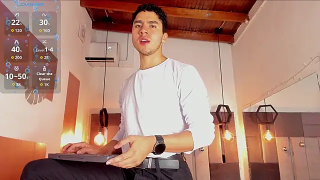 LiamNovak online show from December 19, 11:56 am