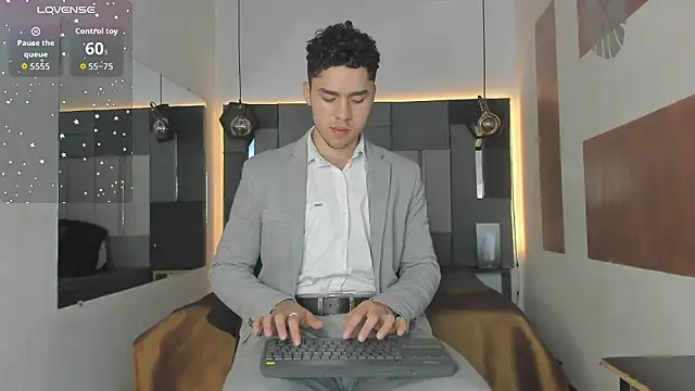 LiamNovak online show from February 23, 11:55 am