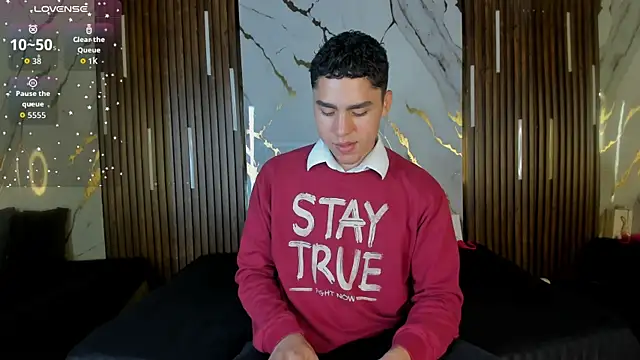 LiamNovak online show from November 19, 12:05 pm