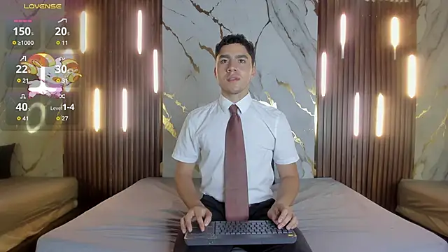 LiamNovak online show from November 29, 11:10 am