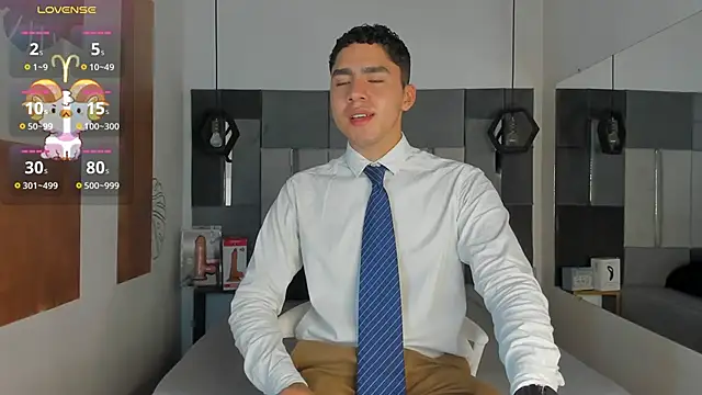 LiamNovak online show from November 25, 12:05 pm