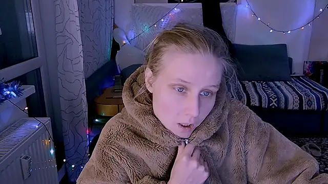 KatiKate online show from February 3, 4:52 pm