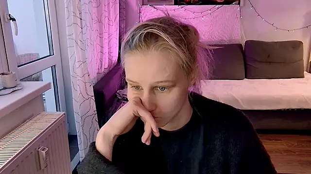 KatiKate online show from February 8, 2:16 pm